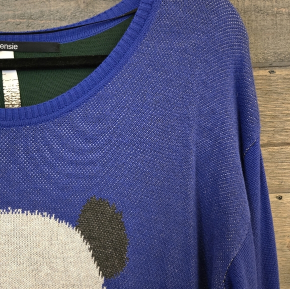 Kensie Two-Tone Long-Sleeve Panda Fine Knit Sweater Large Graphic Knit - Picture 2 of 8